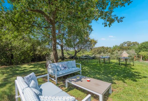 Residenza rurale di 600 mq su tre livelli pienamente ammodernata con undici camere, dodici bagni e 9000 mq di terreno recintato all'interno della Riserva Naturale Bandite di Scarlino Image 8