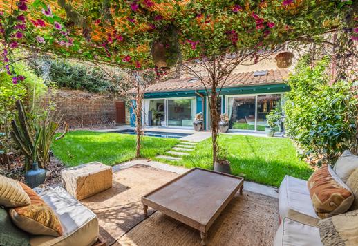 Elegante residencia de diseño en el corazón de Florencia con piscina privada Image 6