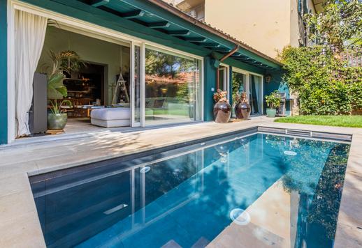 Elegante residencia de diseño en el corazón de Florencia con piscina privada Image 4