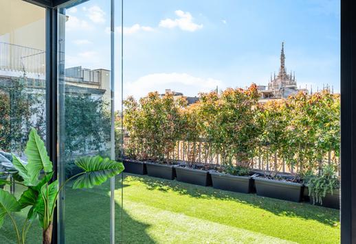 Elegantiškas 75 kv. m ploto butas, visiškai renovuotas, su atvira virtuve, didele veranda ir panoramine 40 kv. m ploto terasa Image 3