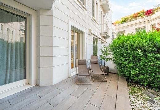 منزل عصري فاخر في قلب ميلانو الأكثر تميزاً Image 8