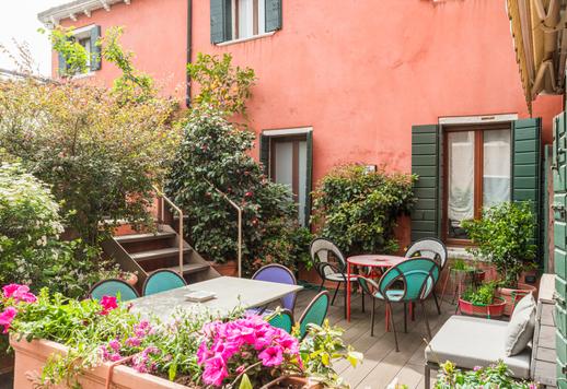 Immobilie mit 290 m² auf zwei Ebenen, mit unabhängigem Eingang, 40 m² Garten und 30 m² Terrasse Image 5