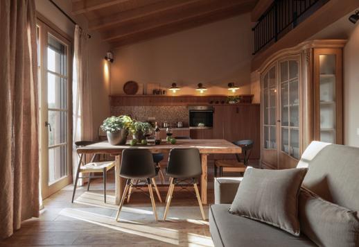 Resort di charme nelle colline pisane con vigneti e uliveto privato Image 8