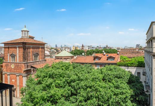 Appartement de 140 m² doté d'une petite terrasse offrant une vue panoramique à 360°, situé à environ 800 mètres de la cathédrale Image 6