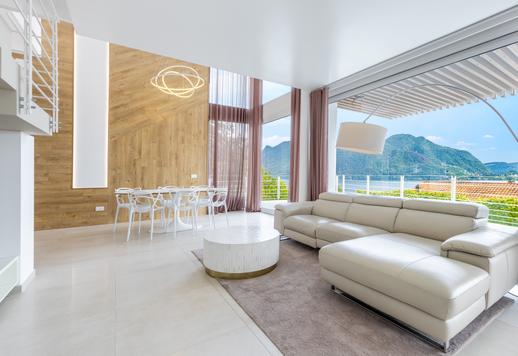 Propriedade de 495 m², com quatro andares, situada na primeira colina de Verbania, com vista para as Ilhas Borromeu. Image 6