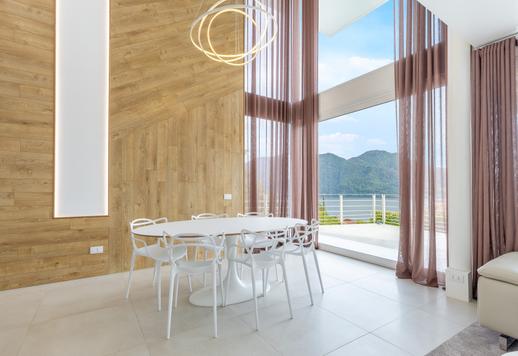 Propriedade de 495 m², com quatro andares, situada na primeira colina de Verbania, com vista para as Ilhas Borromeu. Image 8