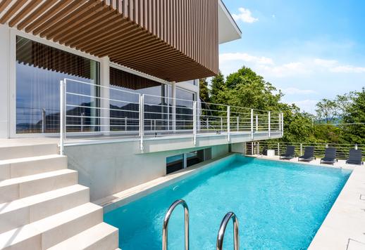 Propriedade de 495 m², com quatro andares, situada na primeira colina de Verbania, com vista para as Ilhas Borromeu. Image 3