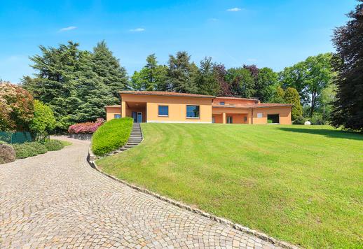 Nieruchomość zaprojektowana przez architekta Luigiego Caccię Dominioniego, mistrza mediolańskiego racjonalizmu XX wieku Image 6