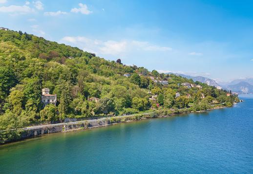 Ši istorinė rezidencija, iš kurios atsiveria vaizdas į Boromeno įlanką, paskelbta kultūros paveldo objektu, buvo nebaigtas didžiojo italų mados architekto Gianfranco Ferré projektas. Image 2