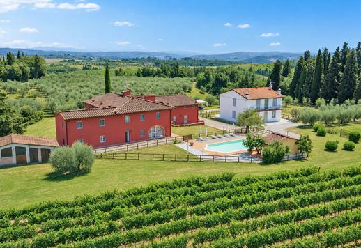 Villa del Settecento di 890 mq su due livelli che si articola in 13 appartamenti indipendenti Image 3