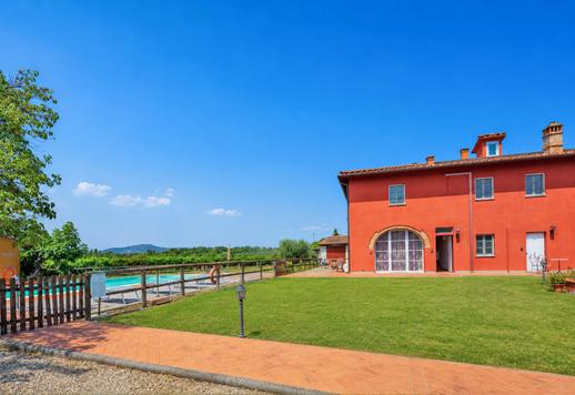 Villa del Settecento di 890 mq su due livelli che si articola in 13 appartamenti indipendenti Image 8