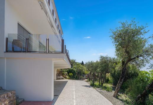 Apartament o powierzchni 120 m² na pierwszym piętrze budynku z tarasem widokowym na Zatokę La Spezia Image 9