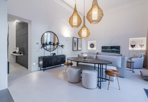 Residenza di 175 mq in villetta ottocentesca con due camere con bagno en suite, studio soppalcato sotto volte affrescate e giardino privato di 91 mq  Image 2