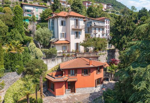 Büyüleyici bir göl kenarı ortamında yer alan, ana villa ve ayrı bir villadan oluşan 560 metrekarelik kompleks. Image 9