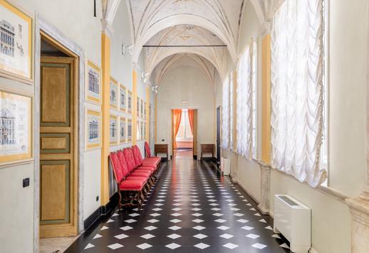 Monumentaler Bau aus dem XVI. Jahrhundert mit 3.199 m² auf sechs Ebenen, umgeben von einem privaten Garten von 536 m² Image 5