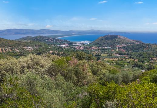 Prestigiada propriedade panorâmica de 160 m² com três quartos e três banheiros. Image 2