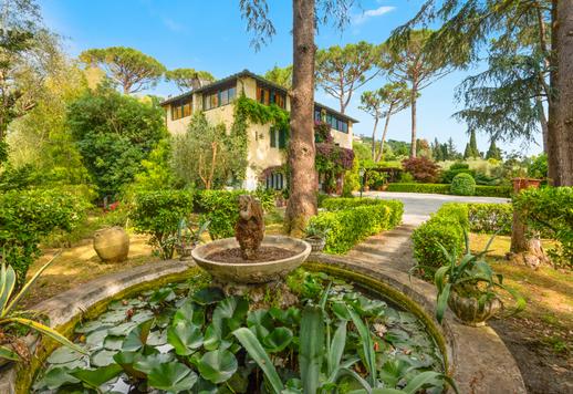 In vendita nel cuore della campagna toscana, a pochi minuti dal mare della Versilia, un esclusivo complesso residenziale composto da tre edifici indipendenti Image 8
