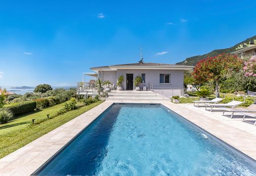 Prestigiosa residenza di 350 mq con ampio giardino, terrazze panoramiche, garage, cantina e tecnologia ad alta efficienza energetica Image 6