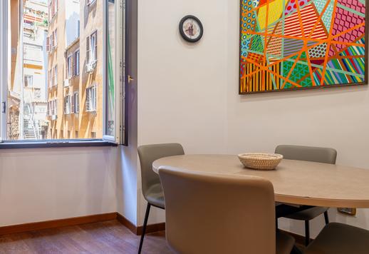 Demeure de 200 m² au cœur de la capitale, comprenant cinq grandes chambres, chacune dotée de sa propre salle de bains privative Image 6