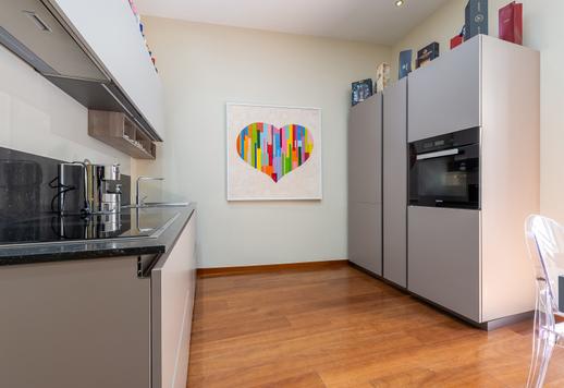 Demeure de 200 m² au cœur de la capitale, comprenant cinq grandes chambres, chacune dotée de sa propre salle de bains privative Image 9