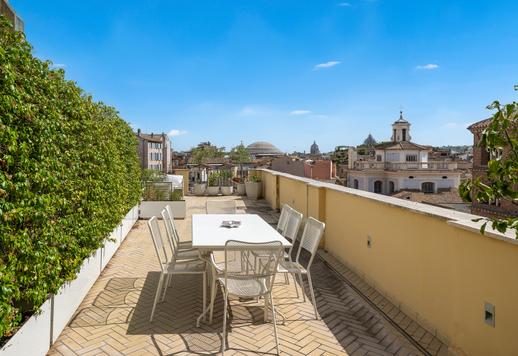 Elite property of 380 sqm in total, comprising a 250-sqm penthouse, 150-sqm of terraces and a 130-sqm apartment on the lower floor Image 1