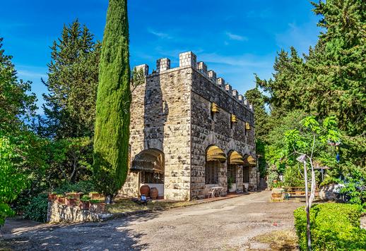 Residenza di 160 mq di prestigio panoramico con tre camere e tre bagni Image 6