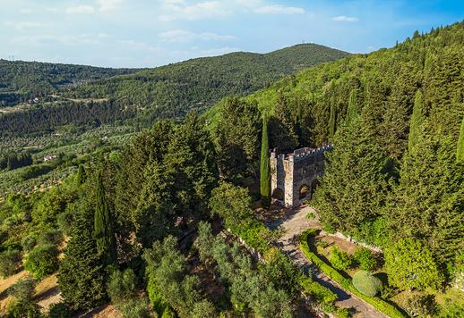 Residenza di 160 mq di prestigio panoramico con tre camere e tre bagni Image 3