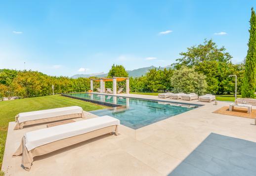 Prestigeträchtige Residenz mit 550 m² auf vier Ebenen, sechs Schlafzimmern und sechs Bädern, nur wenige Schritte vom Küstenstreifen entfernt Image 6