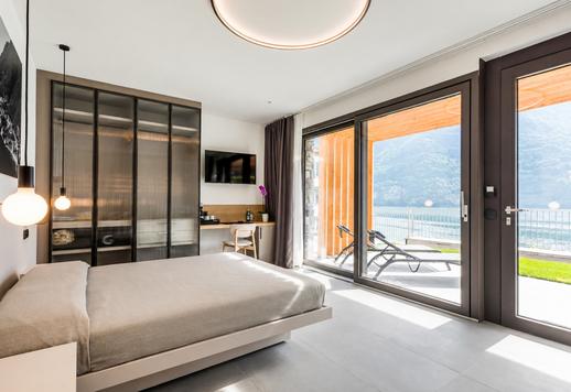 Prestigieuse propriété de 1 300 m² répartis sur trois niveaux, dotée d'un jardin de 200 m² Image 9