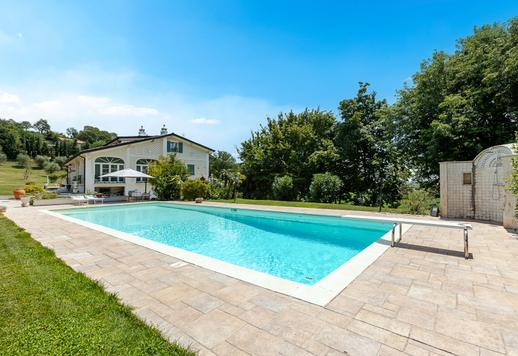 Exklusive Residenz mit 575 m² Bruttofläche auf zwei Hauptebenen, im Herzen der prestigeträchtigen Franciacorta, mit drei Schlafzimmern und fünf Bädern Image 8