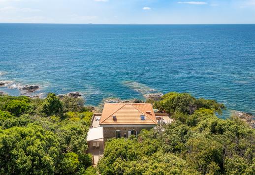 Prestigeträchtige Pieds-dans-l’eau-Wohnung mit 140 m² auf zwei Ebenen, drei Schlafzimmern, zwei Bädern und großzügigen Außenbereichen mit Panoramablick an der prachtvollen Costa degli Etruschi Image 5