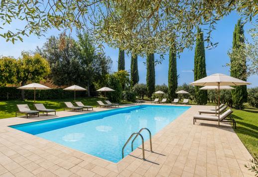 Villa du XVIIIe siècle de 890 m² sur deux niveaux, divisée en 13 appartements indépendants Image 7