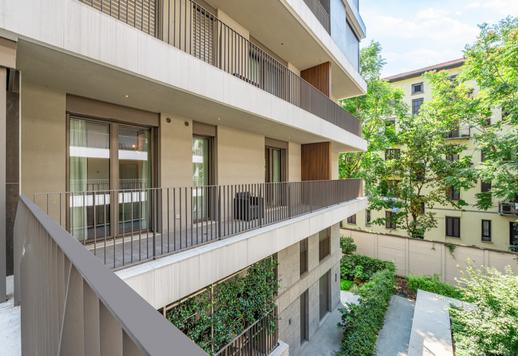 Šiuolaikinio prabangos gyvenimo erdvė: elegantiška Milano rezidencija su baseinu, sporto sale, bendru SPA ir prižiūrėtomis žaliosiomis erdvėmis Image 8