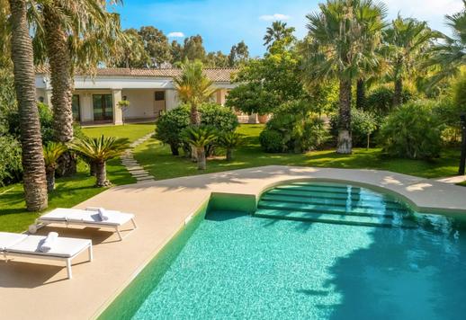 Anwesen mit über 1000 m² auf einem privaten Grundstück von 4 Hektar an der Küste von Santa Margherita di Pula Image 8