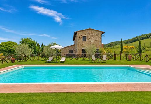 Casale di 176 mq su due livelli strutturato in due appartamenti indipendenti con camere ensuite e idromassaggio Image 2