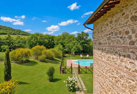 Casale di 176 mq su due livelli strutturato in due appartamenti indipendenti con camere ensuite e idromassaggio Image 7