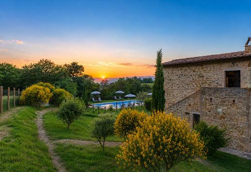 Casale di 176 mq su due livelli strutturato in due appartamenti indipendenti con camere ensuite e idromassaggio Image 9