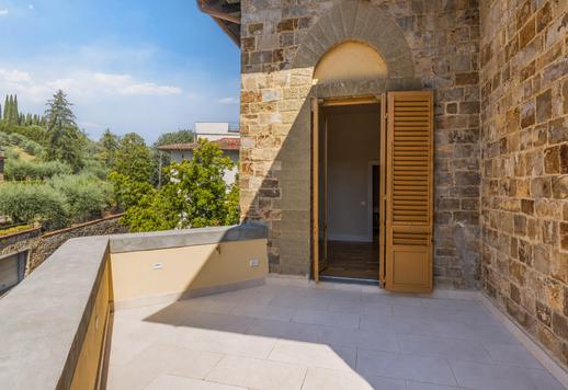 Dimora storica di 500 mq su cinque livelli serviti da ascensore interno con giardino privato di 100 mq Image 7