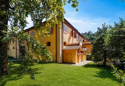 Residenz mit 850 m² auf drei Ebenen, entstanden aus der Wiederherstellung der ehemaligen adeligen Stallungen des Anwesens Image 4