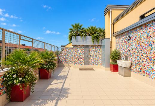 Penthouse prestigieux au dernier étage avec terrasse de 60 m², cheminée, 4 chambres et finitions de luxe, quartier Dateo - Susa - Argonne Image 4