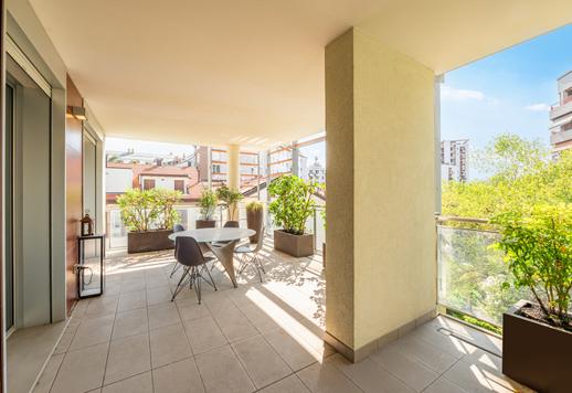 Prestigioso apartamento de 169 m² en un único nivel, con dos dormitorios y dos baños, situado en el elegante distrito de Parco Sempione en Milán. Image 8