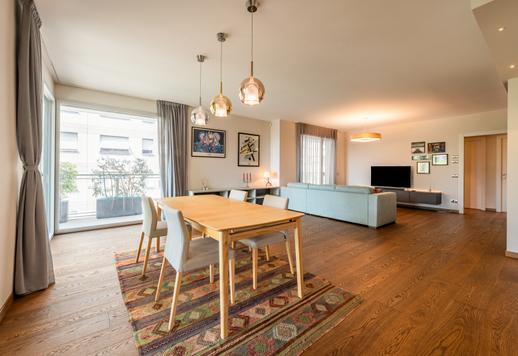Prestigioso apartamento de 169 m² en un único nivel, con dos dormitorios y dos baños, situado en el elegante distrito de Parco Sempione en Milán. Image 4