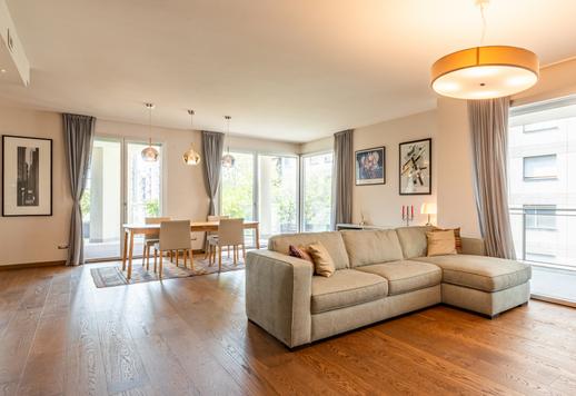 Prestigioso apartamento de 169 m² en un único nivel, con dos dormitorios y dos baños, situado en el elegante distrito de Parco Sempione en Milán. Image 2