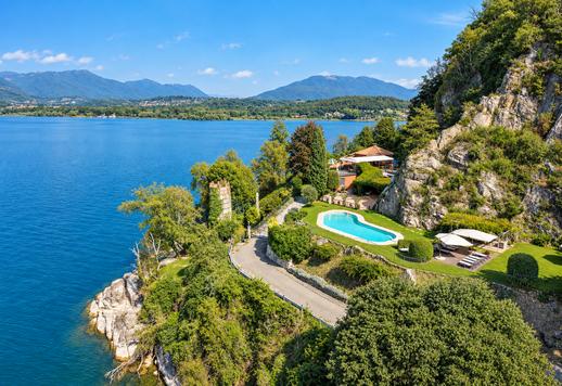 Exclusive 478 sqm historic octagonal residence set on the panoramic cliff of Ispra Image 2