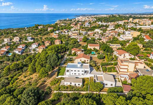 Residenza che si sviluppa su 684 mq con vista mare a 180 gradi sul Canale di Sicilia Image 4