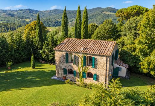 Elegante residenza di 200 mq su due livelli, caratterizzata da un’architettura rurale toscana nelle colline di Greve in Chianti Image 6