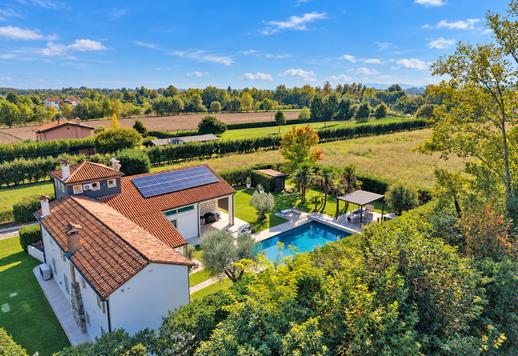 Résidence de 350 m² sur deux niveaux principaux avec espace sous combles à Selvazzano Dentro Image 3
