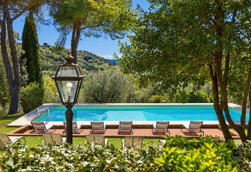 Complex of 1000 sqm across four buildings, with a period villa and annexe in the rural setting of Certaldo Image 8