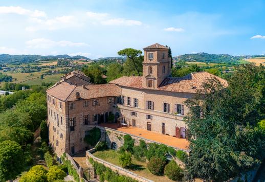 Castelos no Piemonte – Imobiliária de luxo Image 2