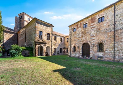 Castelos no Piemonte – Imobiliária de luxo Image 8